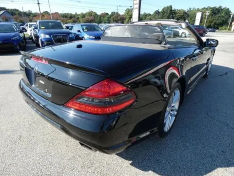 More photos of 2009 Mercedes-Benz SL-Class SL 550 Roadster 2D at Interauto, MA