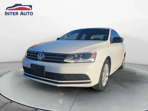 White 2015 Volkswagen Jetta 1.8T SE Sedan 4D for sale in Worcester, MA