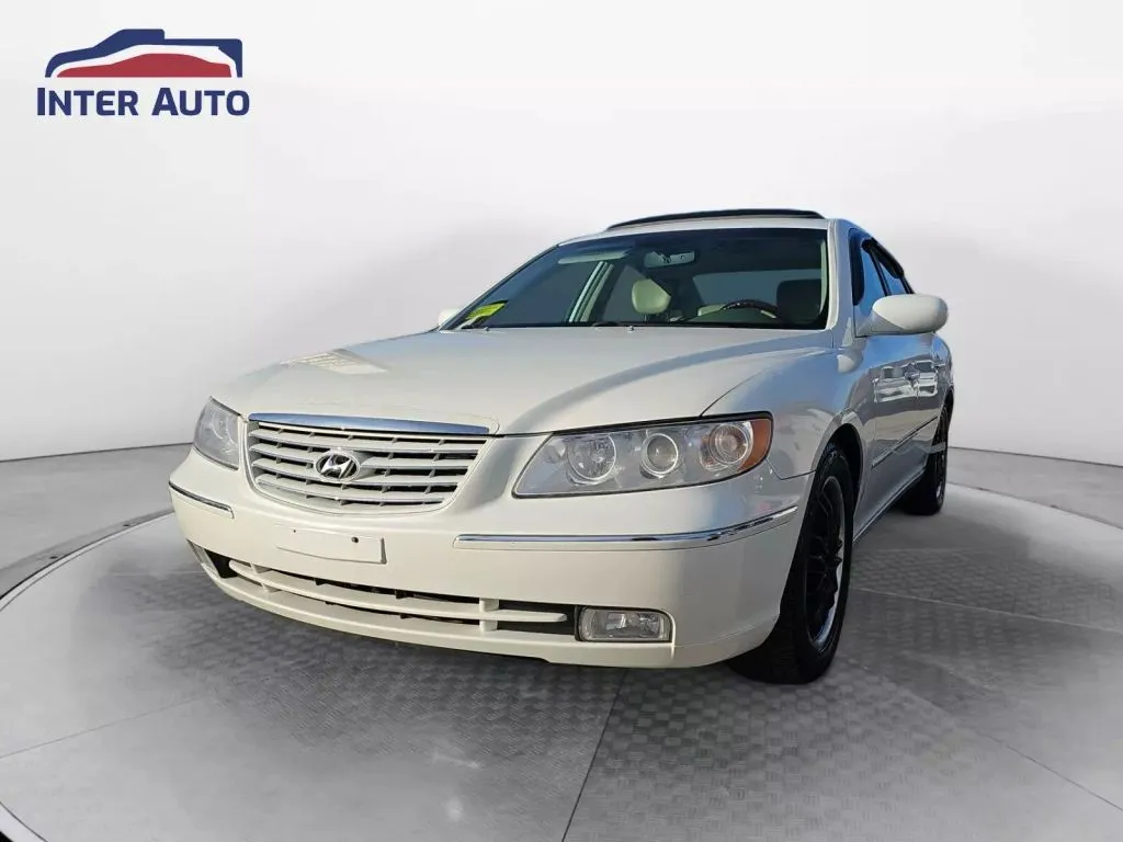 2006 Hyundai Azera Limited Sedan 4D for sale in Plainville, MA