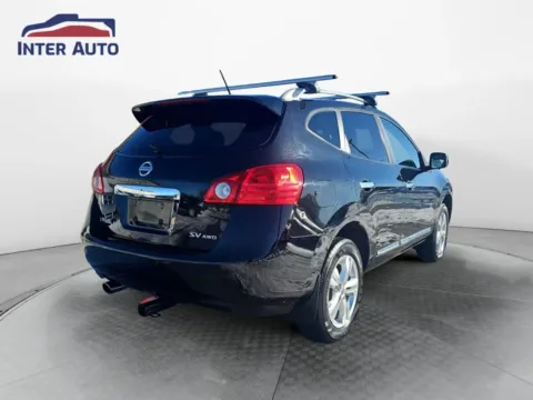 More photos of 2013 Nissan Rogue SV Sport Utility 4D at Interauto, MA