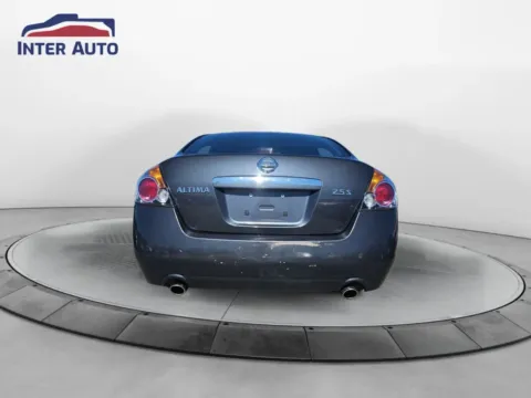 More photos of 2008 Nissan Altima 2.5 S Sedan 4D at Interauto, MA