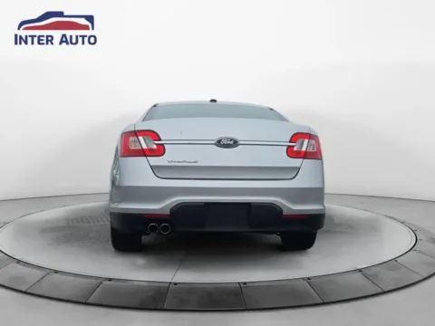 More photos of 2011 Ford Taurus SE Sedan 4D at Interauto, MA