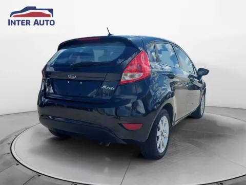 More photos of 2011 Ford Fiesta SE Hatchback 4D at Interauto, MA