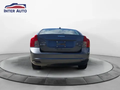 More photos of 2008 Volvo S40 2.4i Sedan 4D at Interauto, MA