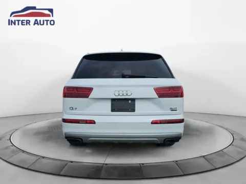 More photos of 2017 Audi Q7 3.0T Premium Plus Sport Utility 4D at Interauto, MA
