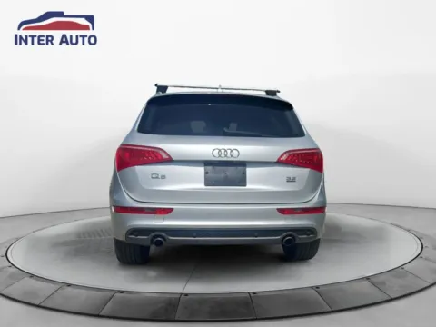 More photos of 2012 Audi Q5 3.2 Quattro Premium Plus Sport Utility 4D at Interauto, MA