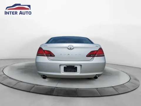 More photos of 2008 Toyota Avalon XL Sedan 4D at Interauto, MA