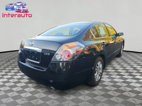 More photos of 2012 Nissan Altima 2.5 S Sedan 4D at Interauto, MA