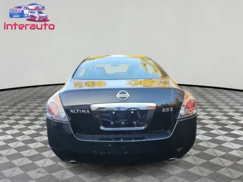 More photos of 2012 Nissan Altima 2.5 S Sedan 4D at Interauto, MA
