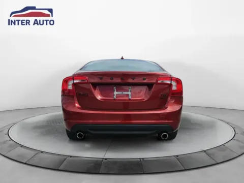 More photos of 2013 Volvo S60 T5 Sedan 4D at Interauto, MA