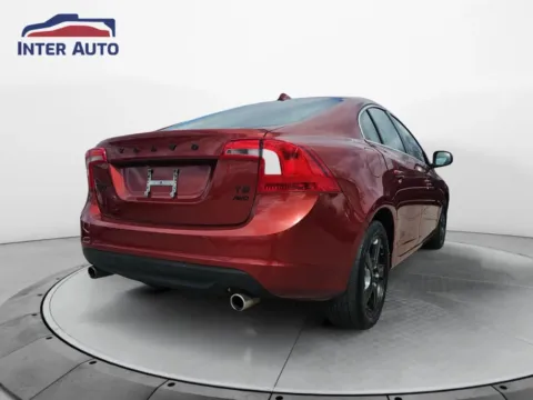 More photos of 2013 Volvo S60 T5 Sedan 4D at Interauto, MA