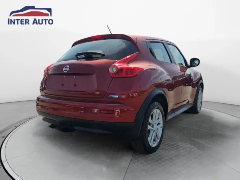 More photos of 2013 Nissan JUKE S Sport Utility 4D at Interauto, MA