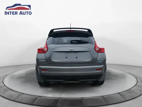 More photos of 2013 Nissan JUKE SL Sport Utility 4D at Interauto, MA