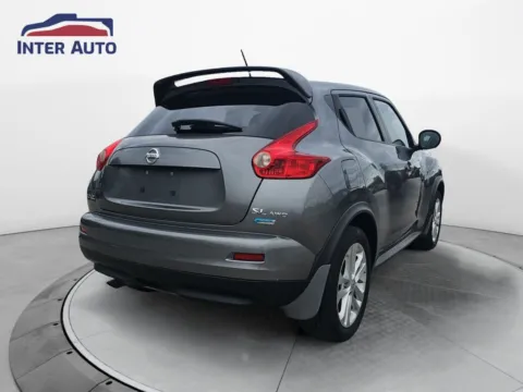 More photos of 2013 Nissan JUKE SL Sport Utility 4D at Interauto, MA