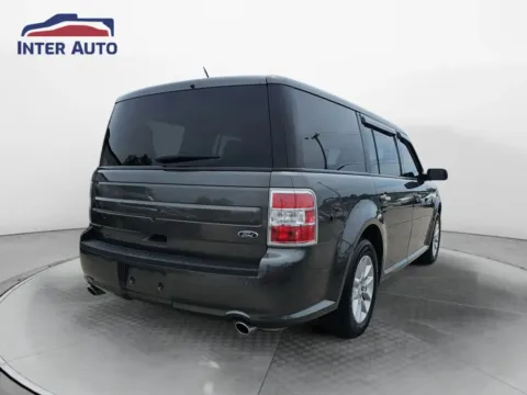 More photos of 2016 Ford Flex SE Sport Utility 4D at Interauto, MA