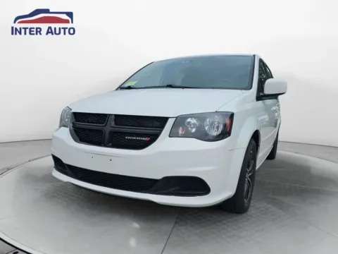 White 2015 Dodge Grand Caravan Passenger SE Plus Minivan 4D for sale in Worcester, MA