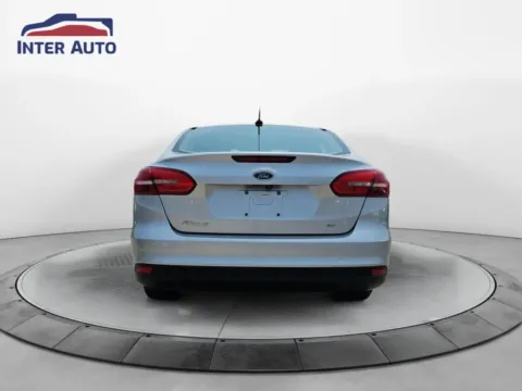 More photos of 2017 Ford Focus SE Sedan 4D at Interauto, MA