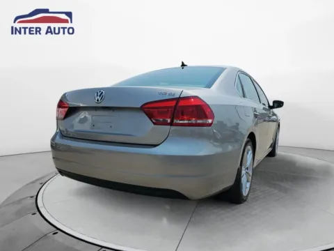 More photos of 2014 Volkswagen Passat 1.8T SE Sedan 4D at Interauto, MA