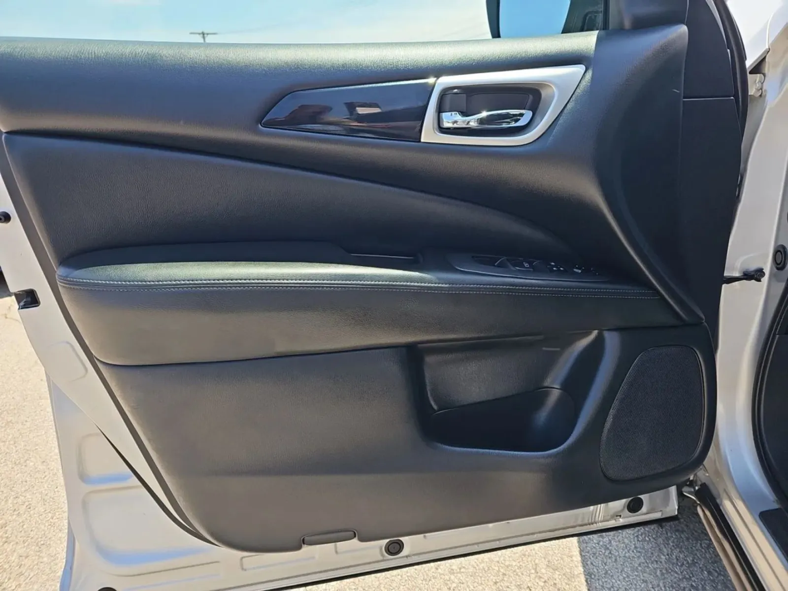 2018 Nissan Pathfinder SV - Photo 9