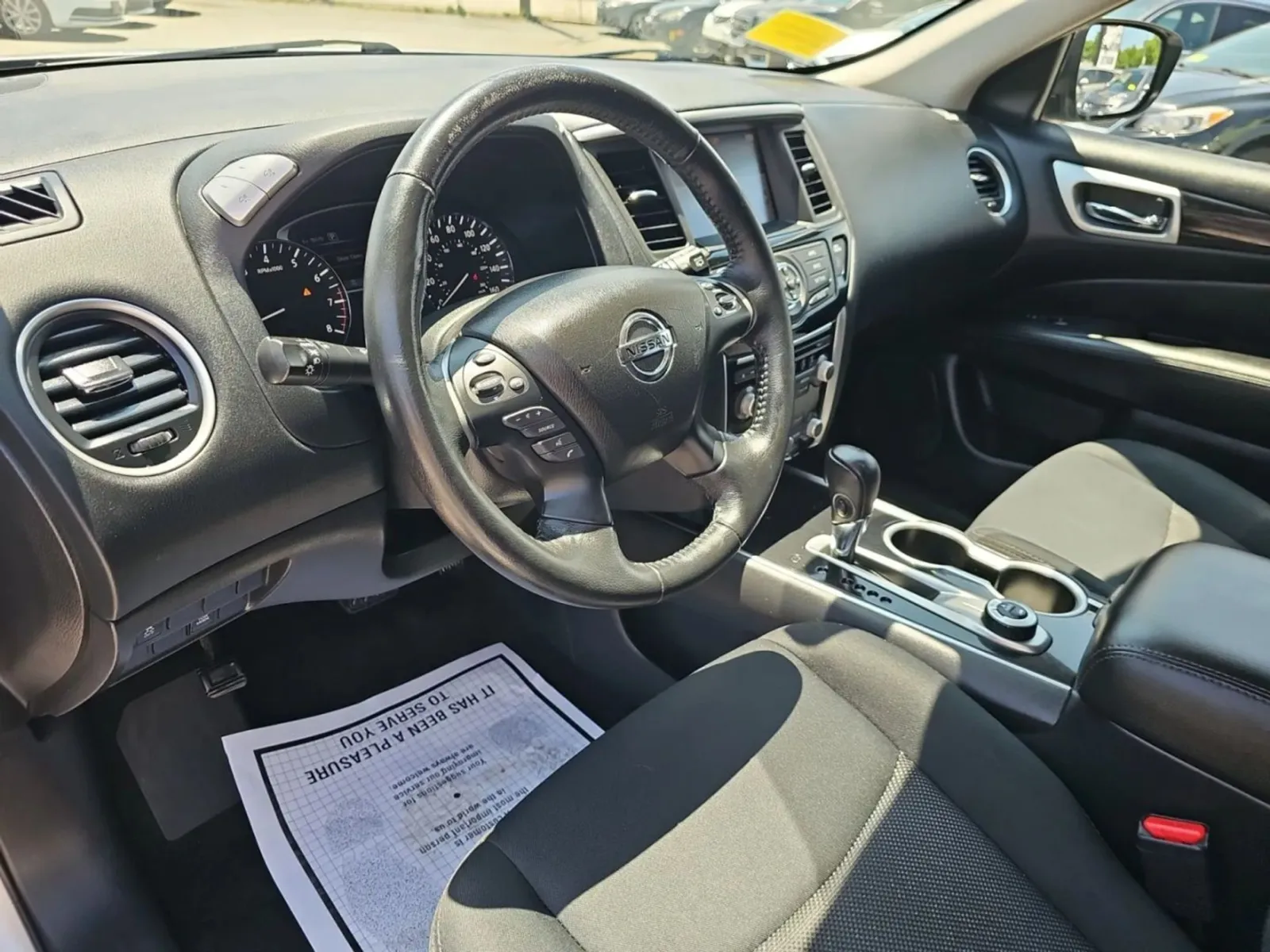 2018 Nissan Pathfinder SV - Photo 11