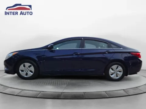 Photos of 2013 Hyundai Sonata GLS Sedan 4D for sale in Worcester, MA at Interauto