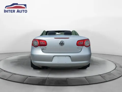 More photos of 2009 Volkswagen Eos Lux Convertible 2D at Interauto, MA