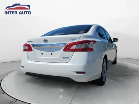 More photos of 2013 Nissan Sentra SV Sedan 4D at Interauto, MA