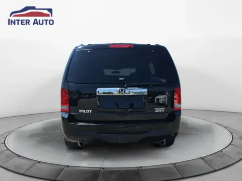More photos of 2013 Honda Pilot Touring Sport Utility 4D at Interauto, MA
