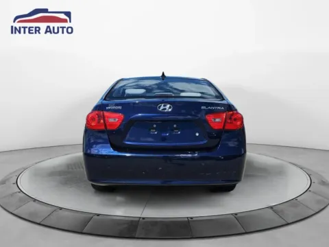 More photos of 2009 Hyundai Elantra GLS Sedan 4D at Interauto, MA
