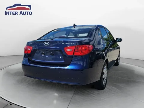 More photos of 2009 Hyundai Elantra GLS Sedan 4D at Interauto, MA