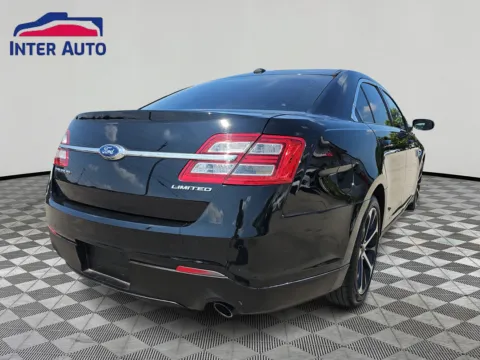More photos of 2016 Ford Taurus Limited Sedan 4D at Interauto, MA