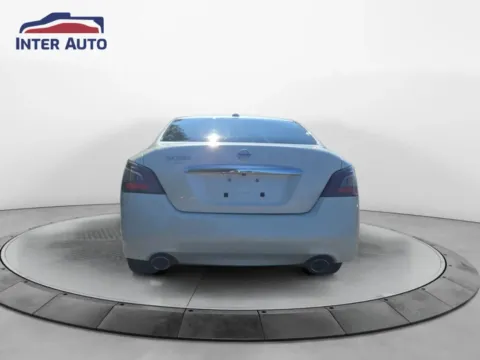 More photos of 2014 Nissan Maxima SV Sedan 4D at Interauto, MA