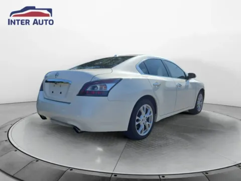 More photos of 2014 Nissan Maxima SV Sedan 4D at Interauto, MA