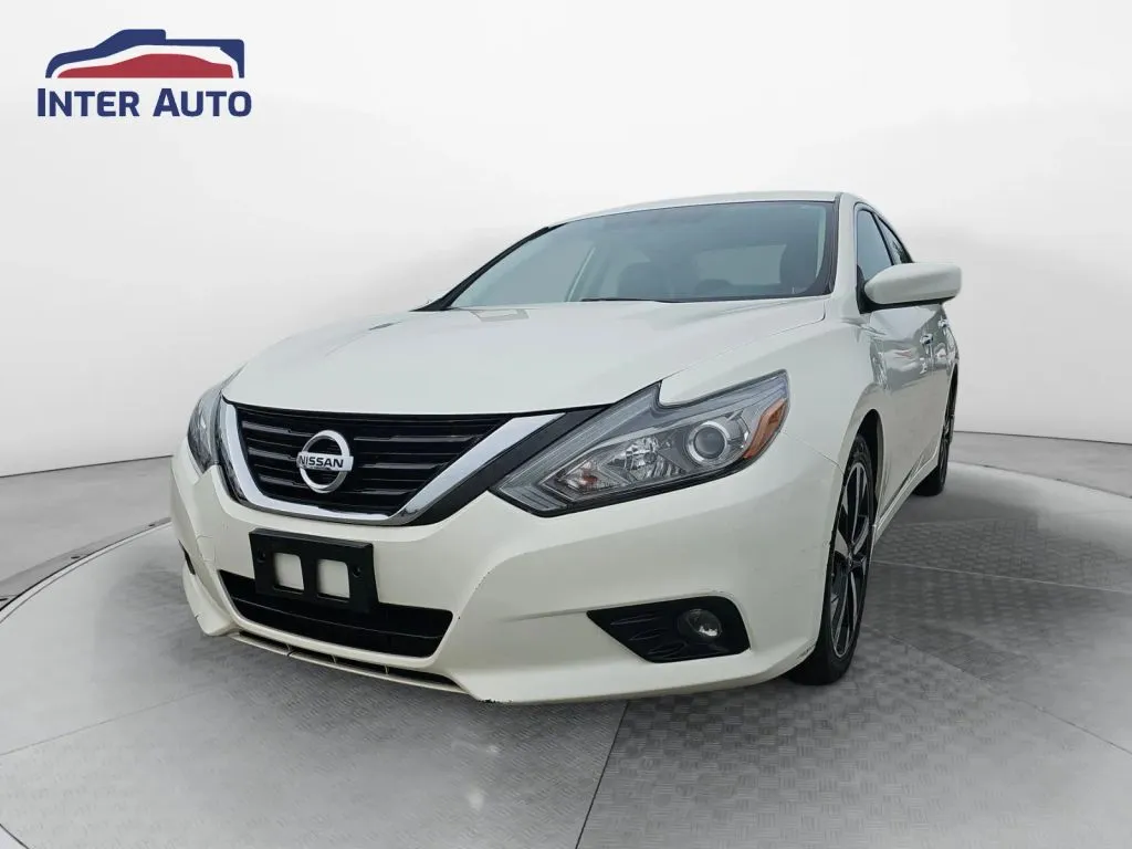 White 2018 Nissan Altima 2.5 SR Sedan 4D for sale in Worcester, MA