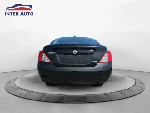More photos of 2013 Nissan Versa S Sedan 4D at Interauto, MA