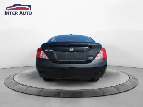 More photos of 2013 Nissan Versa S Sedan 4D at Interauto, MA