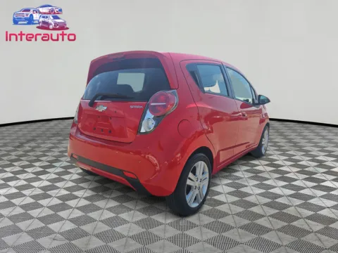 More photos of 2015 Chevrolet Spark 1LT Hatchback 4D at Interauto, MA