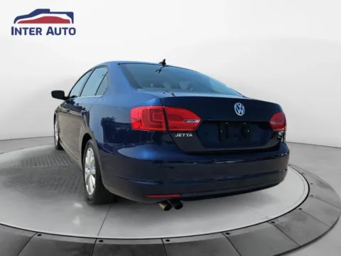 Another view of 2014 Volkswagen Jetta 1.8T SE Sedan 4D for sale in Worcester, MA at Interauto