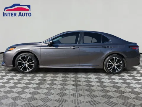 Photos of 2018 Toyota Camry SE Sedan 4D for sale in Worcester, MA at Interauto