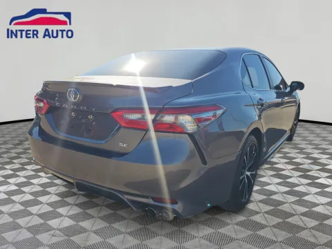 More photos of 2018 Toyota Camry SE Sedan 4D at Interauto, MA