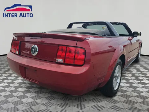 More photos of 2007 Ford Mustang Premium Convertible 2D at Interauto, MA