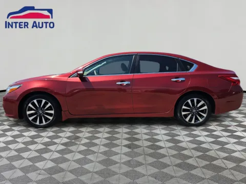 Photos of 2016 Nissan Altima 2.5 SL Sedan 4D for sale in Worcester, MA at Interauto