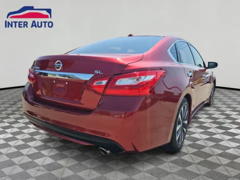 More photos of 2016 Nissan Altima 2.5 SL Sedan 4D at Interauto, MA