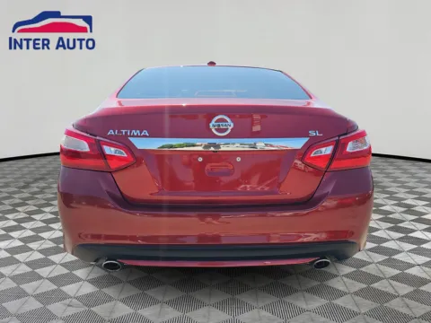 More photos of 2016 Nissan Altima 2.5 SL Sedan 4D at Interauto, MA