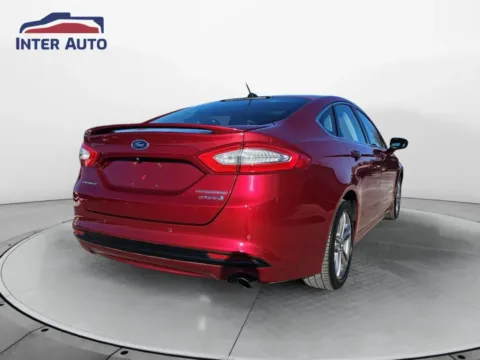 More photos of 2016 Ford Fusion Titanium Hybrid Sedan 4D at Interauto, MA