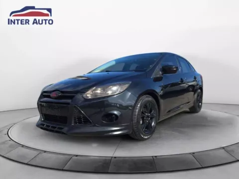 Black 2014 Ford Focus SE Sedan 4D for sale in Worcester, MA