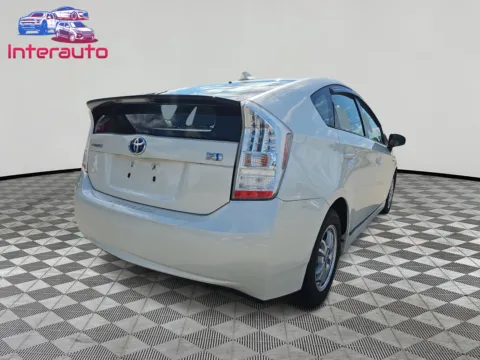 More photos of 2011 Toyota Prius Two Hatchback 4D at Interauto, MA