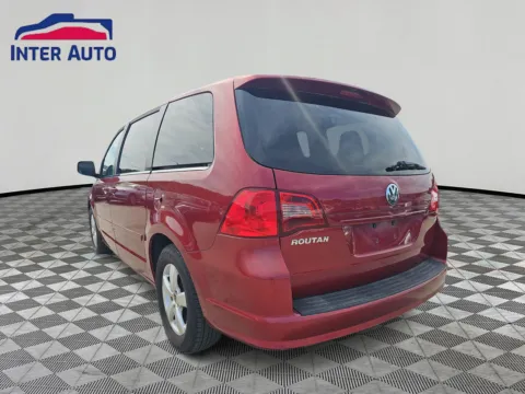 Another view of 2011 Volkswagen Routan SE Minivan 4D for sale in Worcester, MA at Interauto
