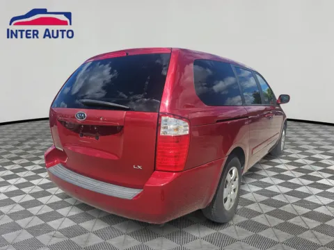 More photos of 2006 Kia Sedona LX Minivan 4D at Interauto, MA