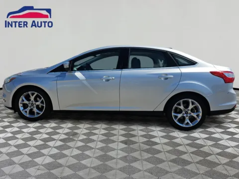 Photos of 2012 Ford Focus SEL Sedan 4D for sale in Worcester, MA at Interauto